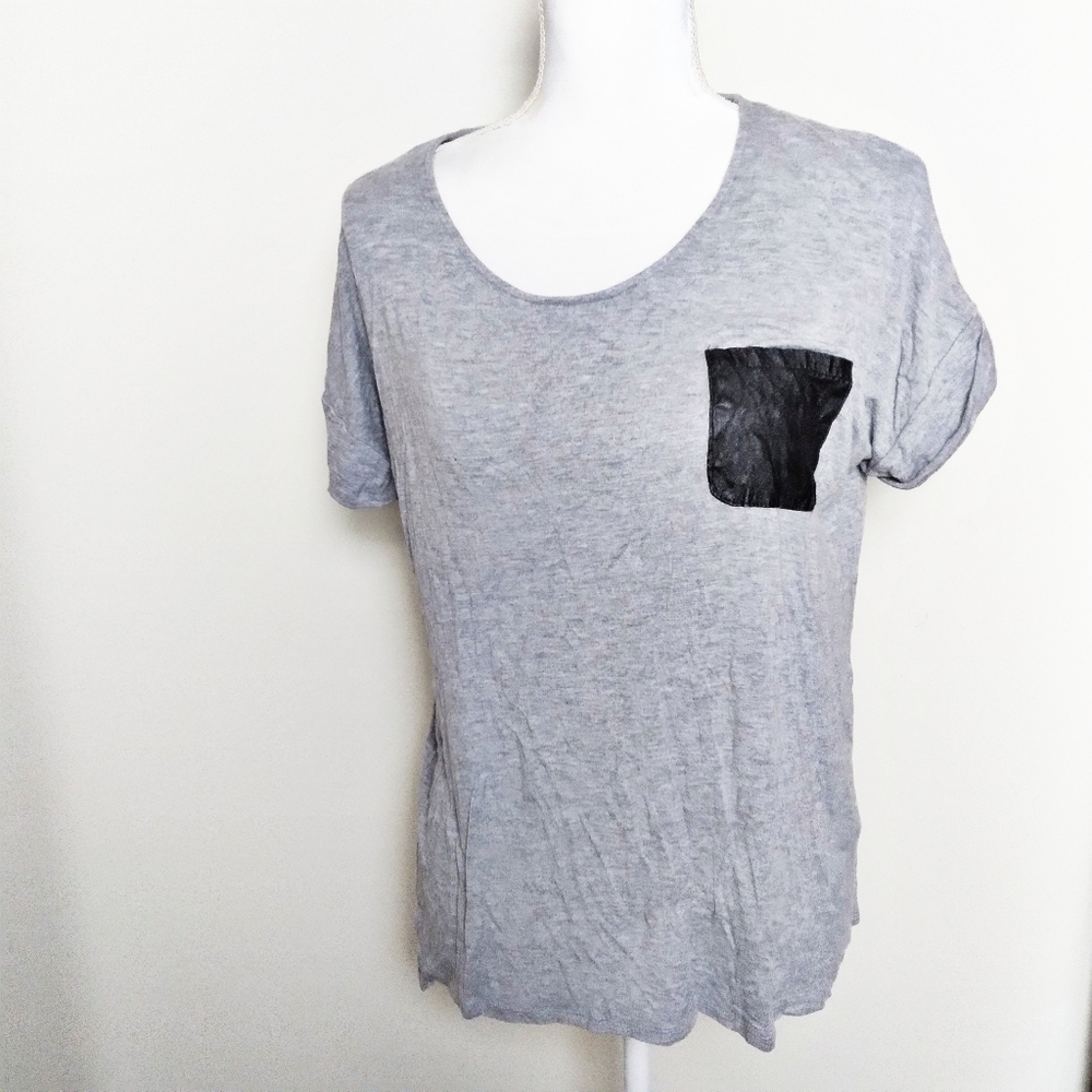 Olive & Oak Stitch Fix Gray Pocket Tee